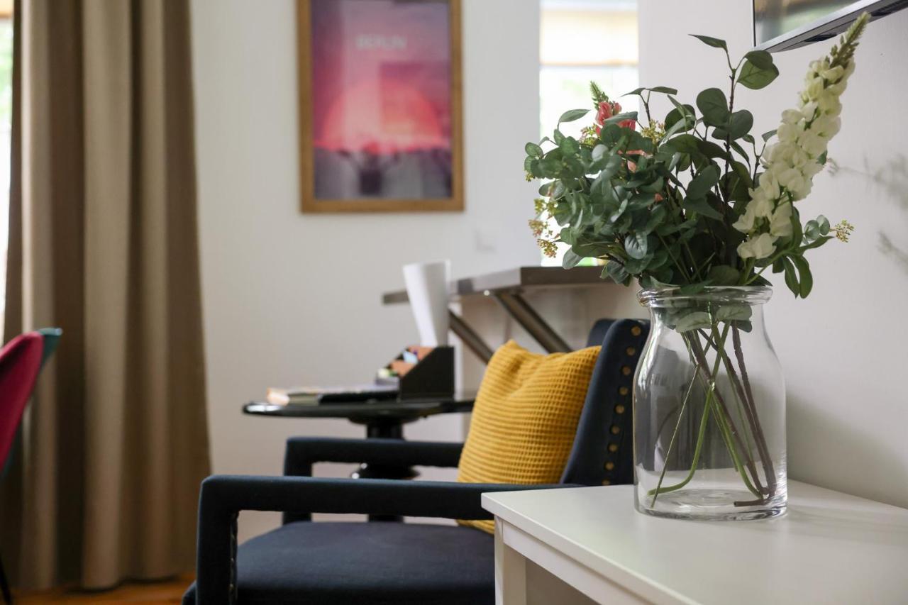 4 Personen Altbau Nahe Kurfuerstendamm - Othello Appartement